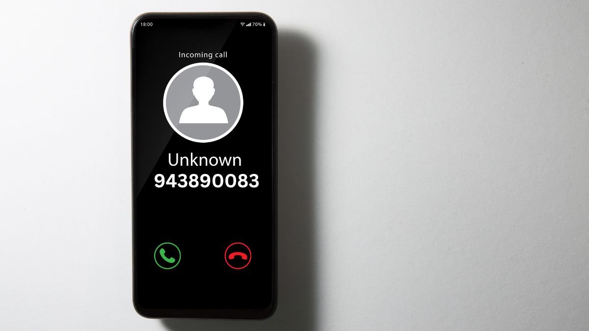 Unknown incoming call by number 943890083